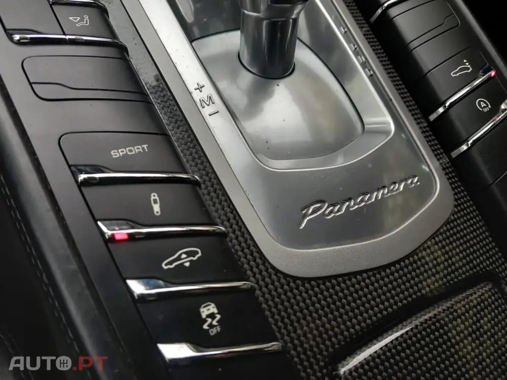 Porsche Panamera Platinum Edition