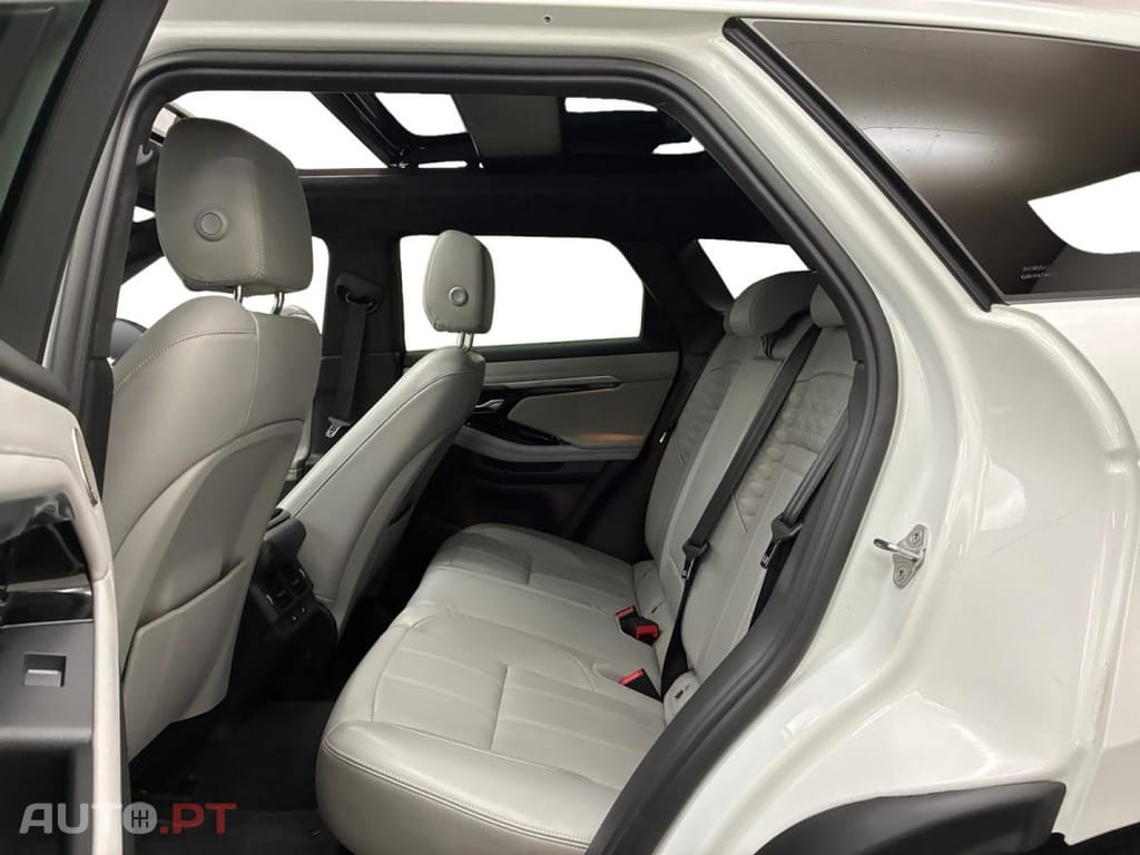 Land Rover Evoque 1.5 P300e AWD R-Dynamic Auto