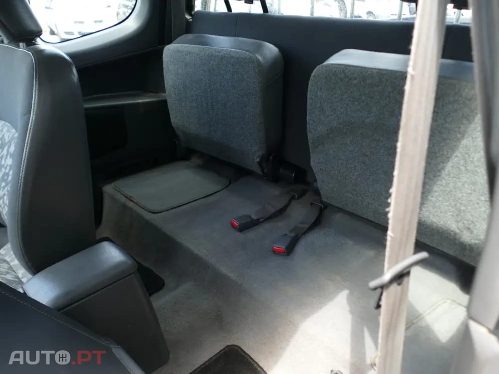 Mitsubishi L200 2.5 TD Strakar CD