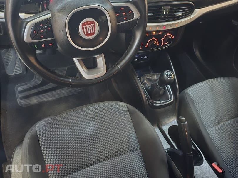 Fiat Tipo 1.3 M-Jet Easy