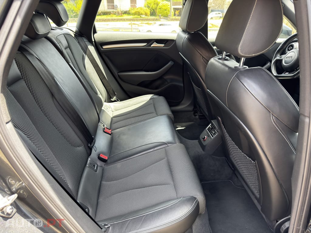 Audi A3 Sportback 1.6 TDi S-line