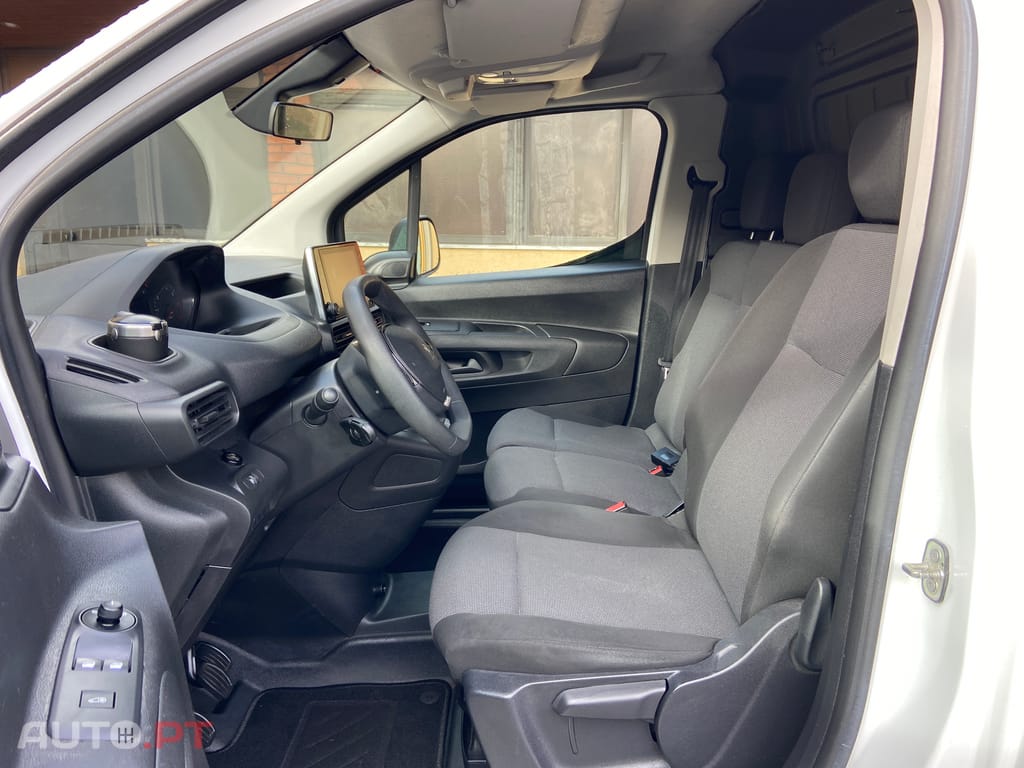 Peugeot Partner 1.6 HDI L1  100cv Carplay  Nacional Só 99 mil kms