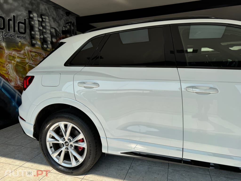 Audi Q3 45 TFSIe S line S tronic