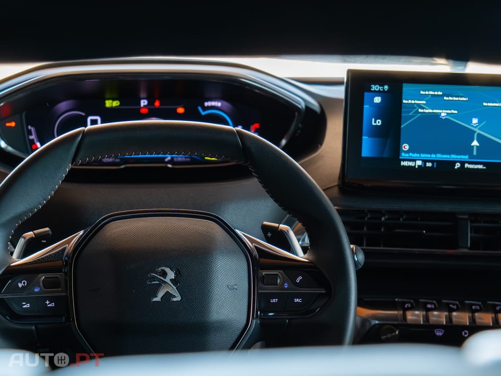 Peugeot 3008 1.2 Hybrid Allure e-DCS6