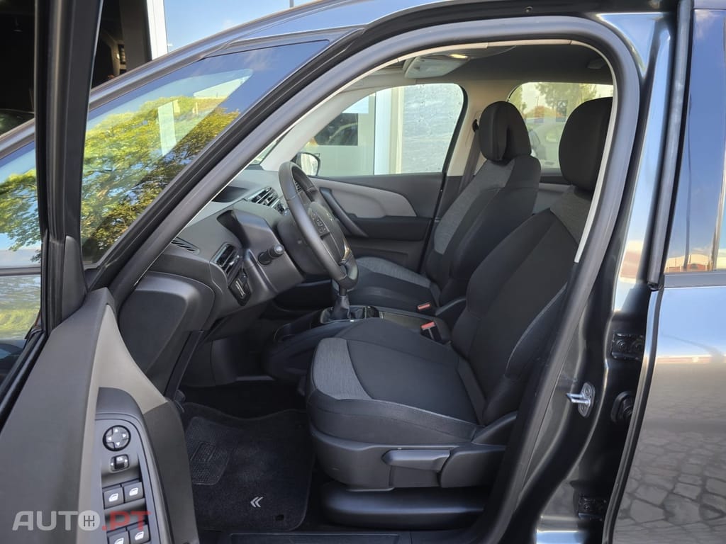 Citroen C4 Picasso 1.6 HDi Attraction