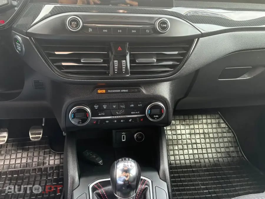 Ford Focus 1.0 EcoBoost Mild-Hybrid ST-Line X