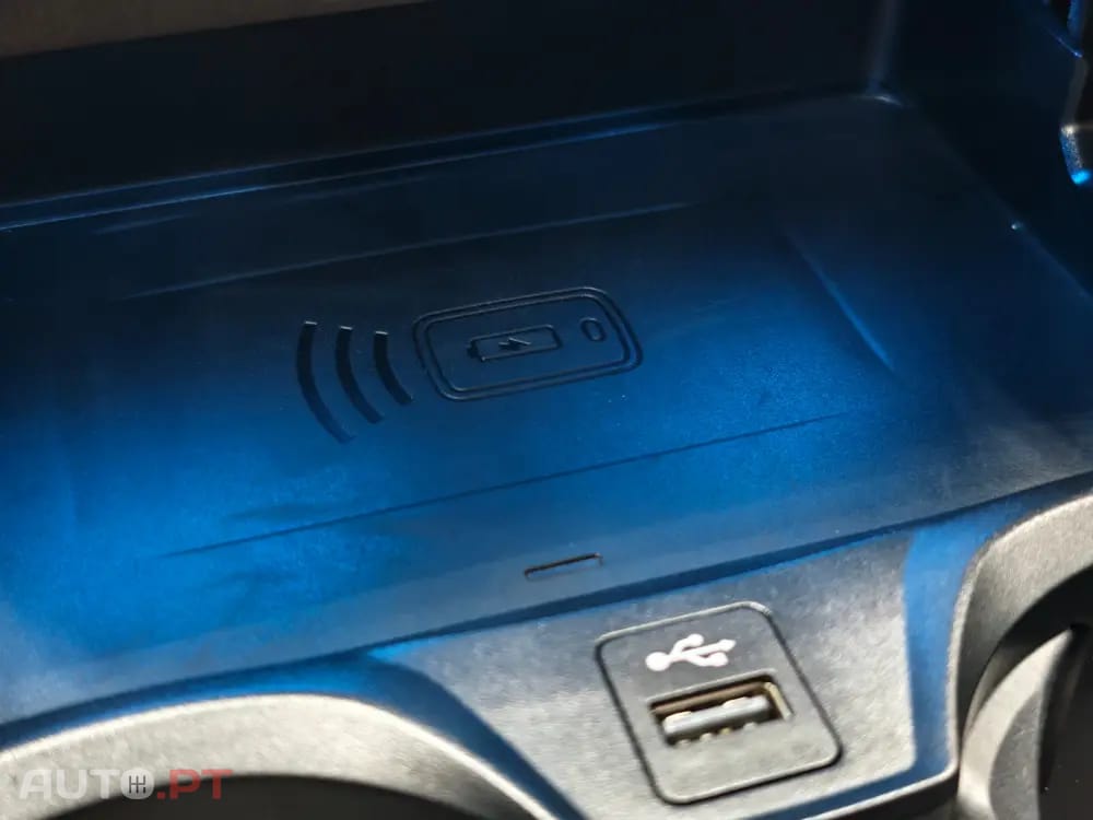 BMW 330 e Pack Desportivo M Pro Auto