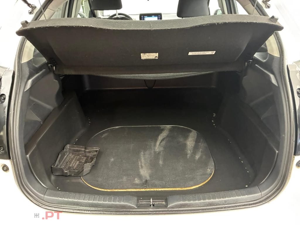 Toyota Yaris 1.5 Hybrid Dynamic Business + Zero Academy