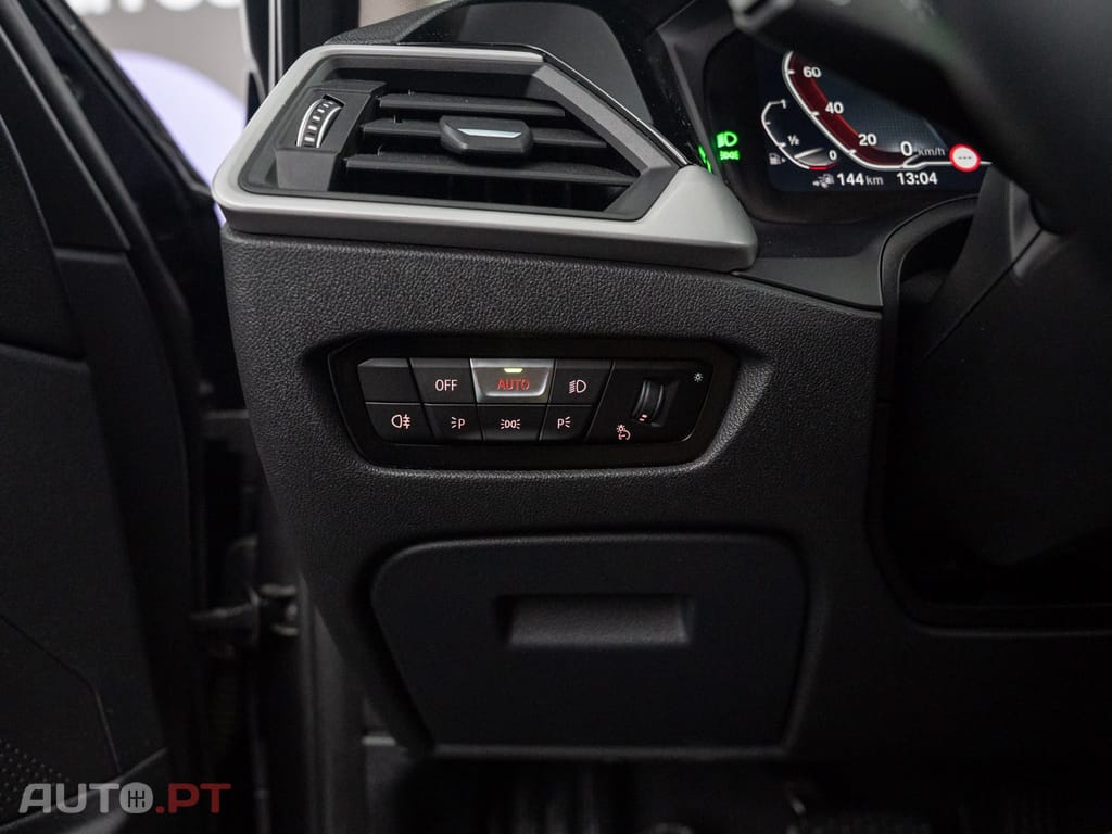 BMW 330 e Auto