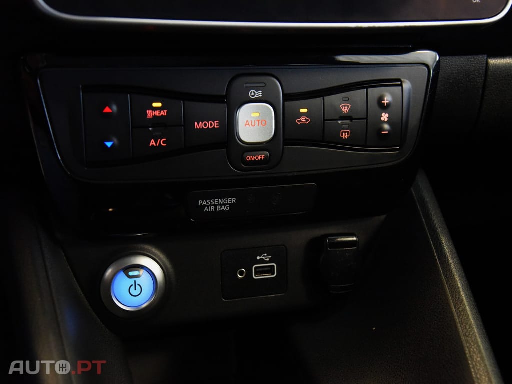 Nissan Leaf N-Connecta