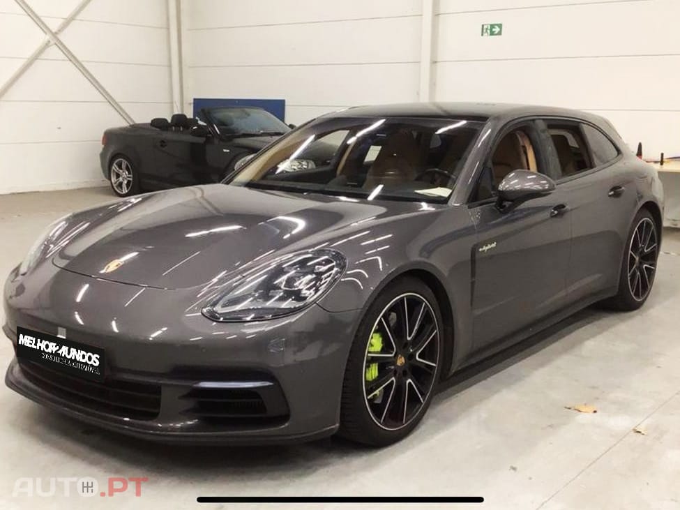 Porsche Panamera 4 E-Hybrid
