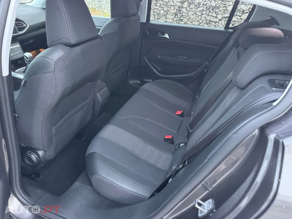 Peugeot 308 PureTech 110 Stop & Start Allure