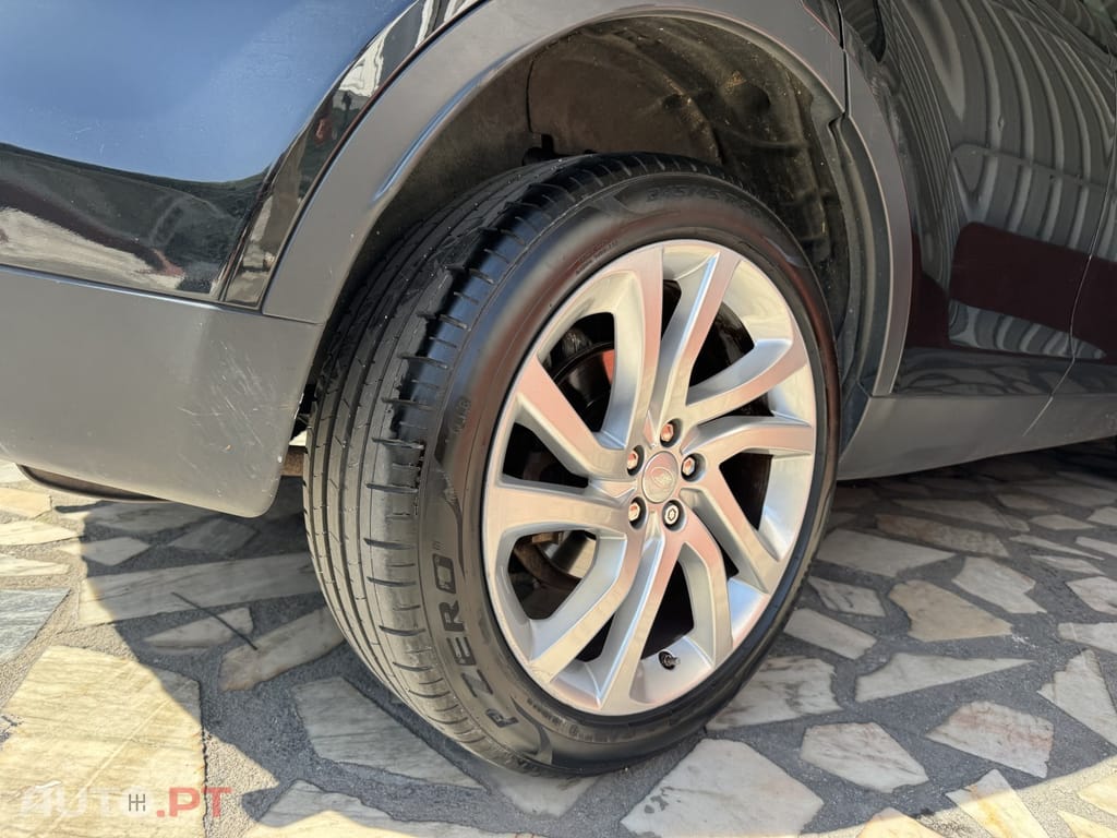 Land Rover Discovery Sport 2.2 SD4 HSE Luxury Auto — fotografia 27
