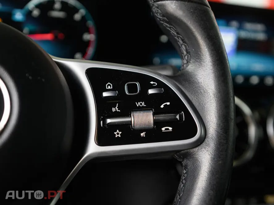 Mercedes-Benz GLB 200 d