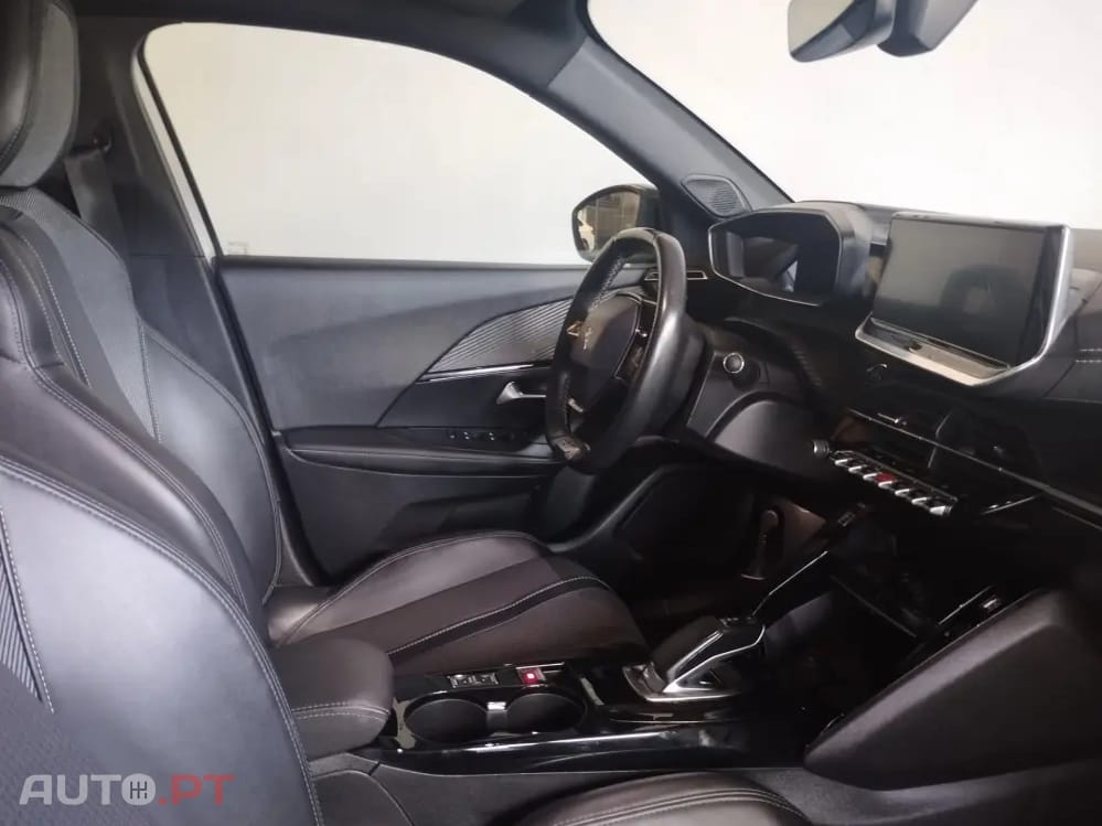 Peugeot E-2008 GT Pack