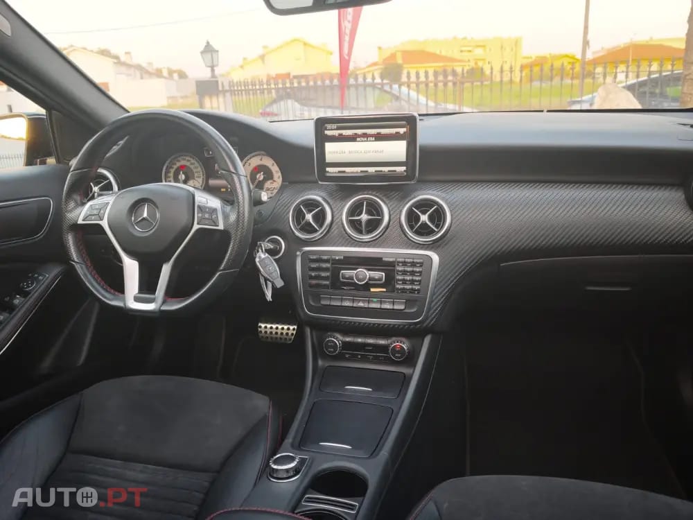 Mercedes-Benz A 220 d 7G-DCT AMG Line
