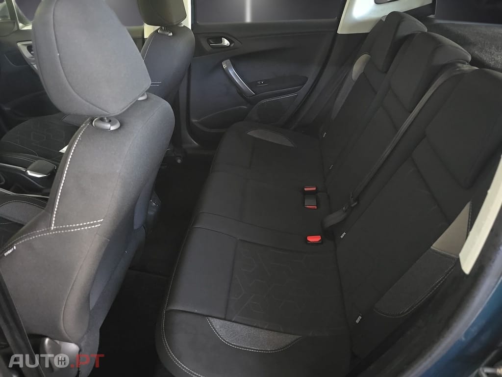 Peugeot 2008 1.6 BlueHDi Active