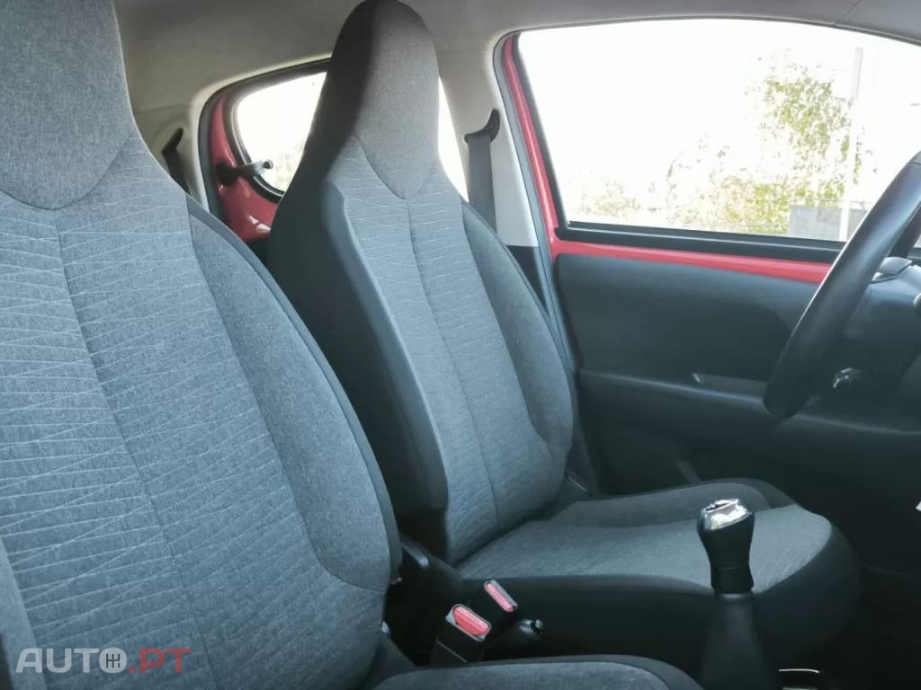 Citroen C1 1.2 VTi Shine