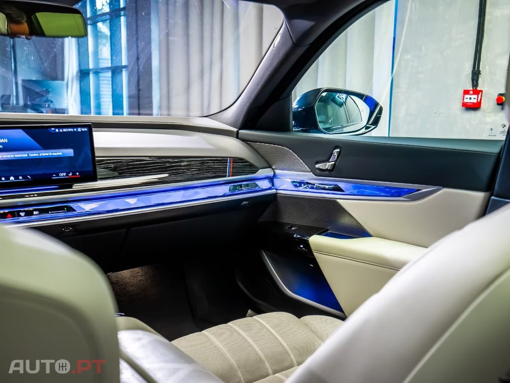 BMW 750 e xDrive M Sport