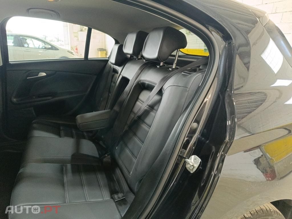 Fiat Tipo 1.3 M-Jet Lounge