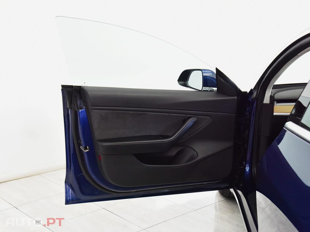 Tesla Model 3 Long-Range Dual Motor AWD