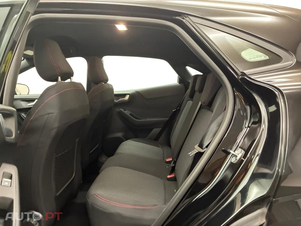 Ford Puma 1.0 EcoBoost mHEV Powershift ST-Line