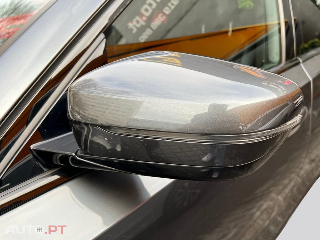 BMW 330 X DRIVE Pack M 