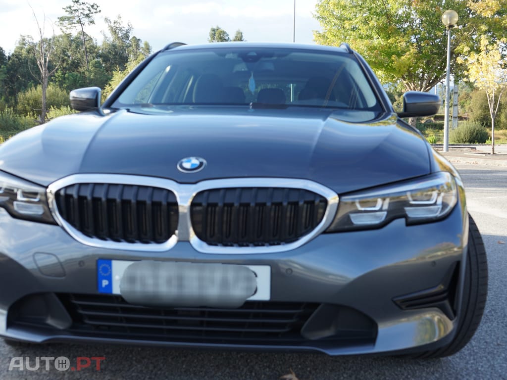 BMW 330 e touring auto