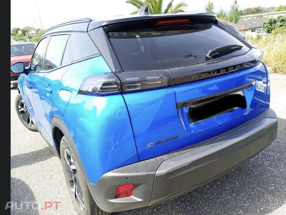 Peugeot E-2008 50 kWh GT