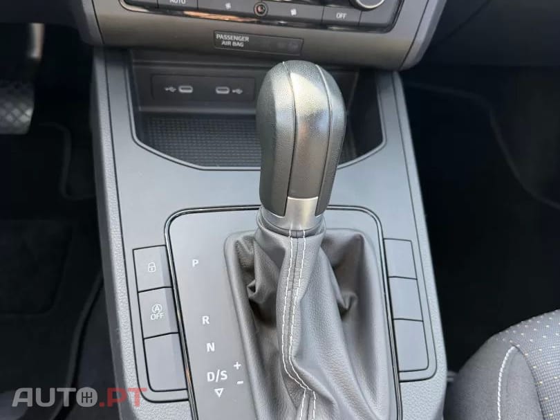 SEAT Ibiza 1.0 TSI Style DSG — fotografia 12