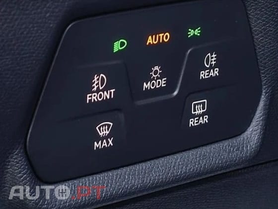 Seat Leon 2.0 TDI SPORTSTOURER STYLE