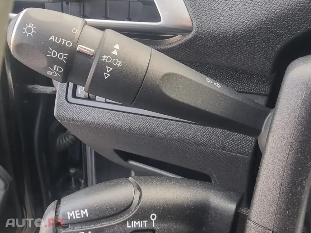 Peugeot 5008 1.5 BlueHDi Allure