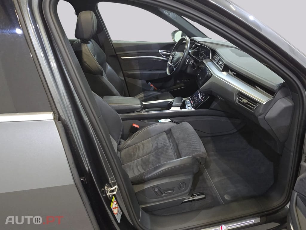 Audi E-Tron 50 Quattro S-Line