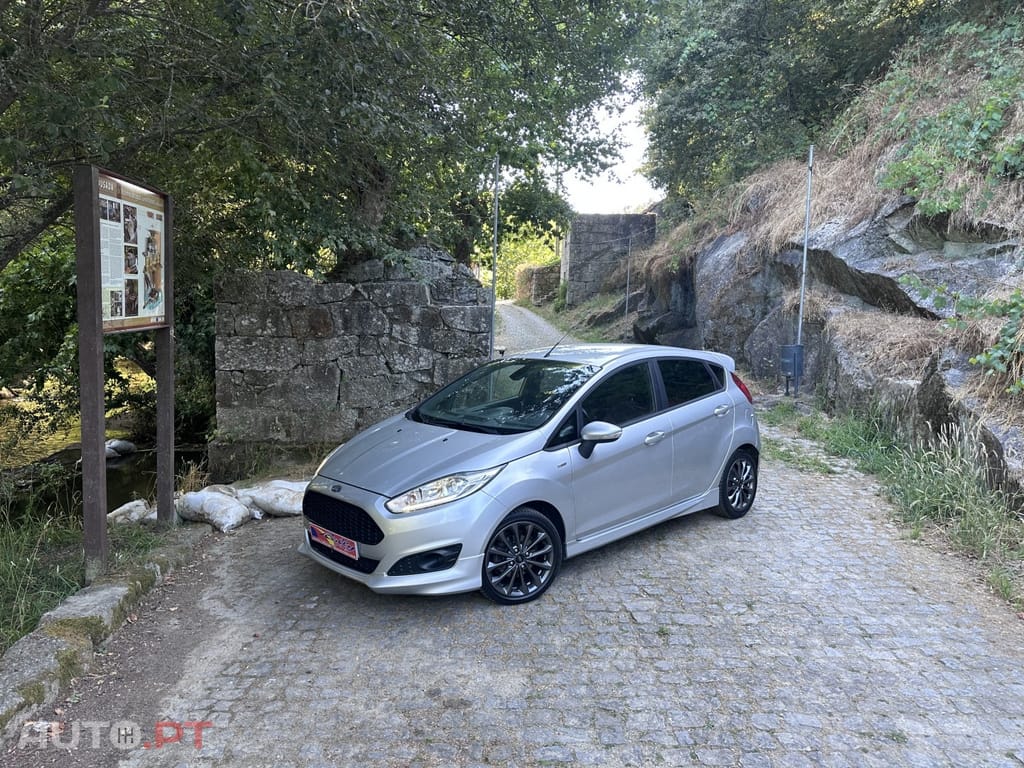 Ford Fiesta 1.0 EcoBoost S&S ST-LINE
