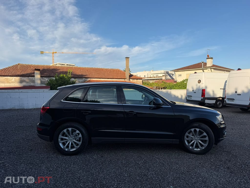 Audi Q5 2.0 TDi Business Line S-line — fotografia 11