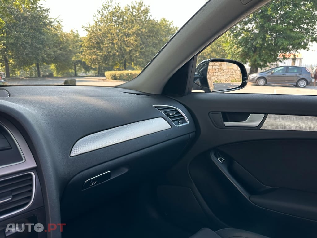 Audi A4 Avant 2.0 TDi Business Line S-line