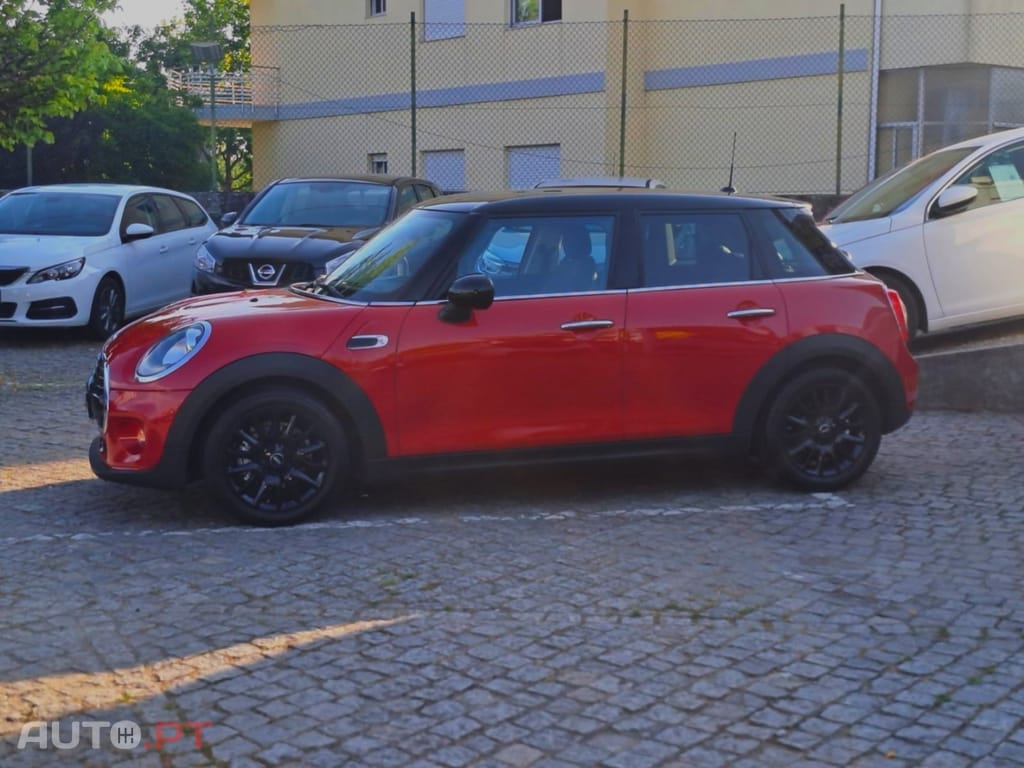 MINI Cooper Cooper D