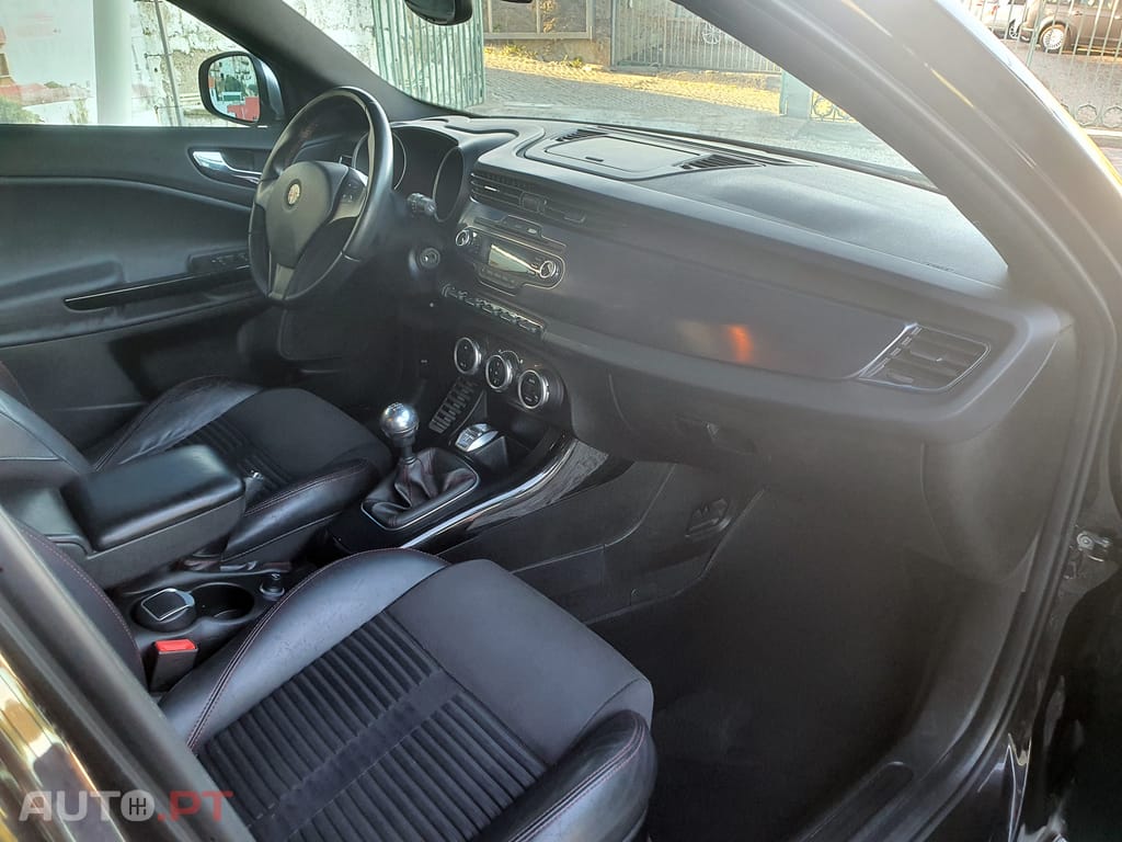 Alfa Romeo Giulietta 1.6 JTDm Corporate