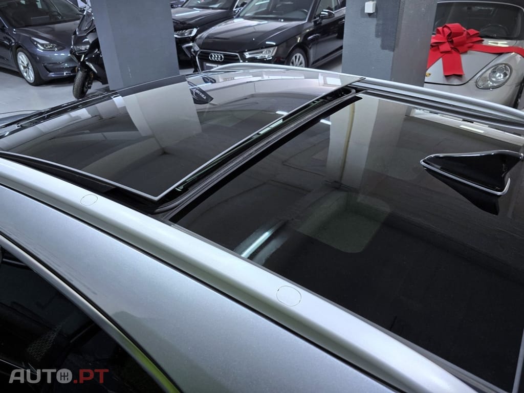 Kia Xceed 1.0 T-GDI Tech+SRF