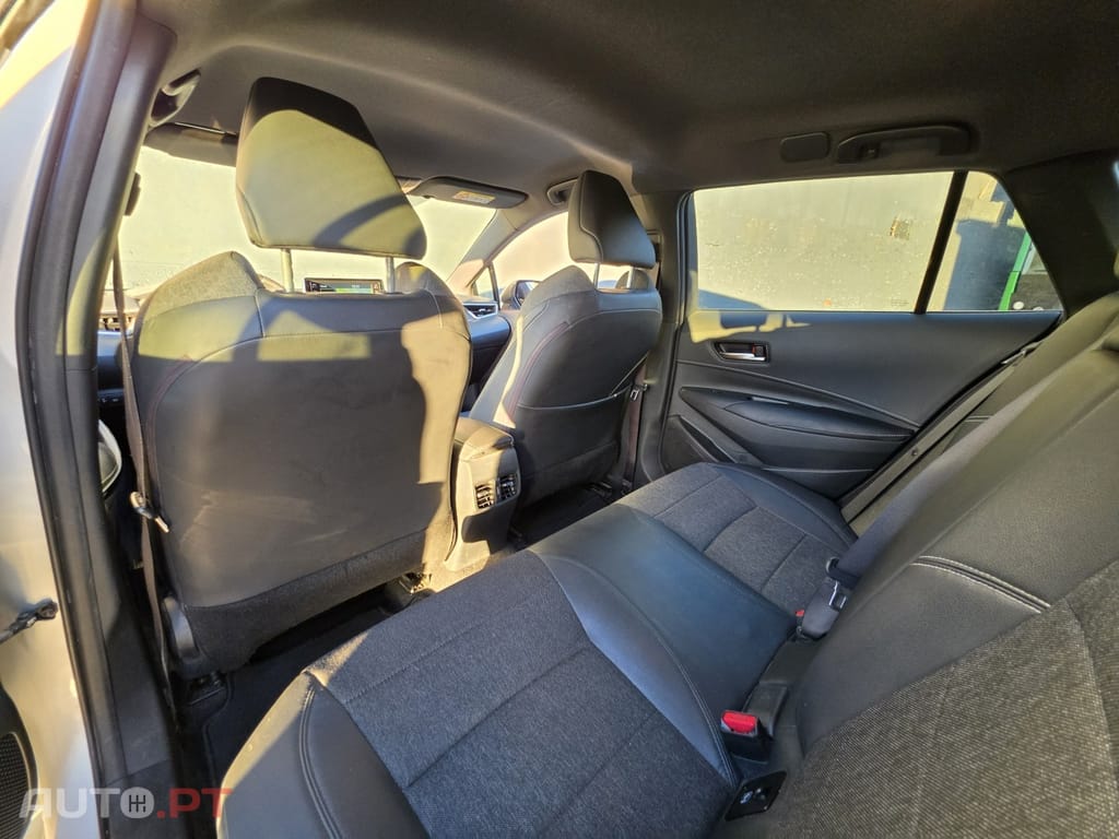 Toyota Corolla Touring Sports 1.8 Hybrid Comfort+P.Sport