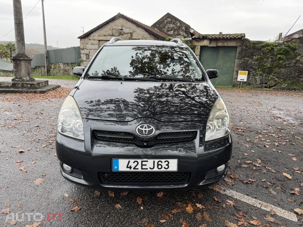 Toyota Corolla Verso 2.2 D-4D High Pack