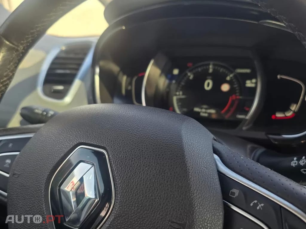 Renault Espace Energy dCi 160 EDC Initiale Paris