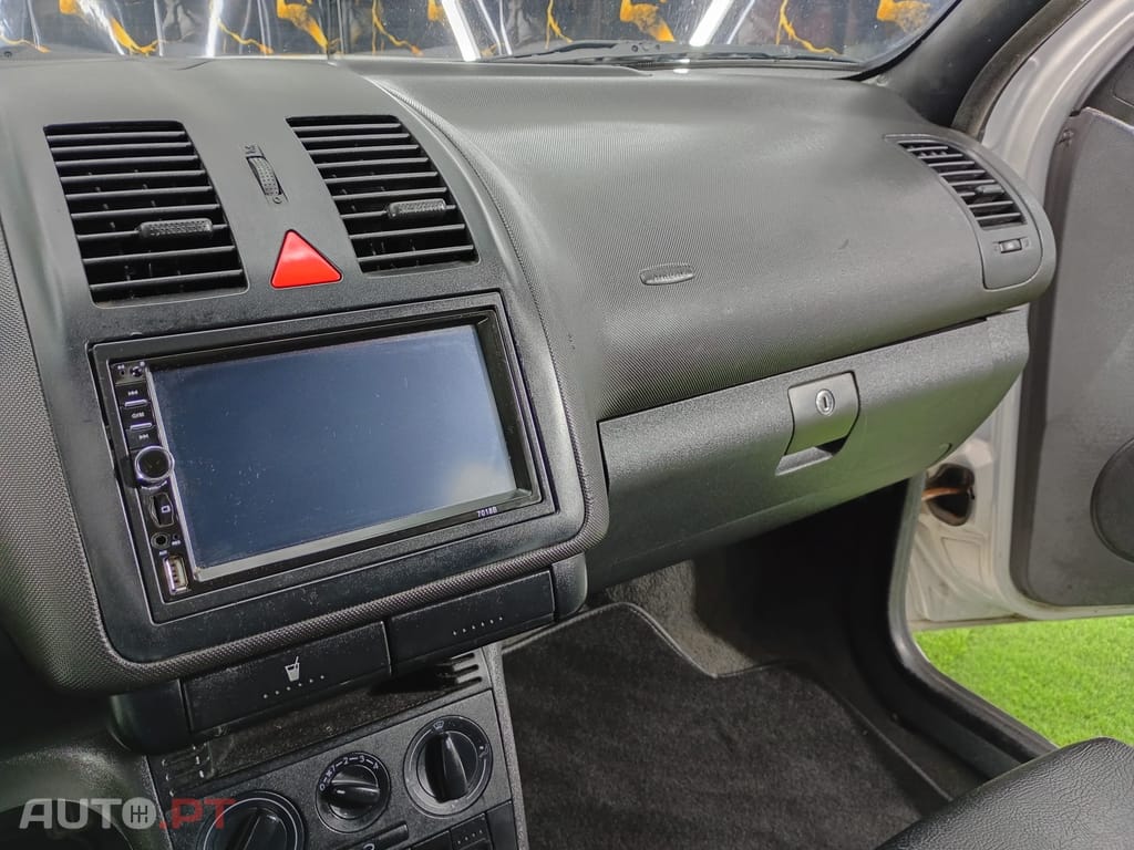 Volkswagen Polo 1.4 TDi Confortline ABS