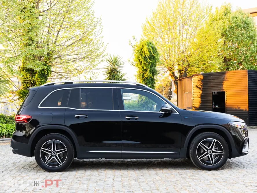 Mercedes-Benz EQB 300 4Matic AMG Line