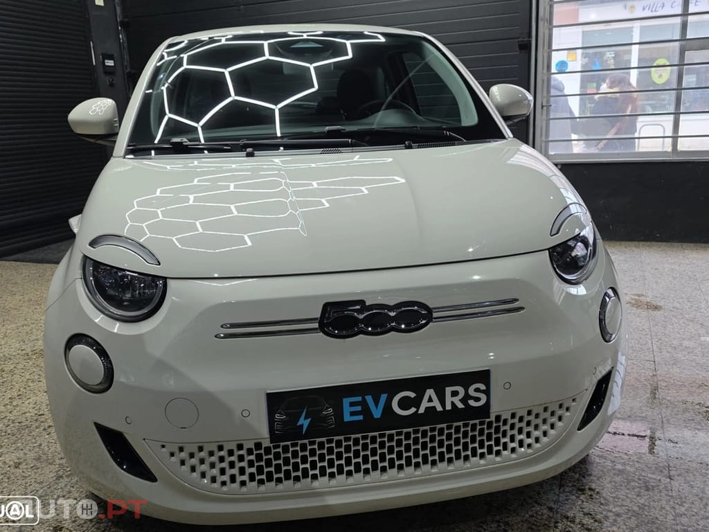 Fiat 500e 42 kWh Icon