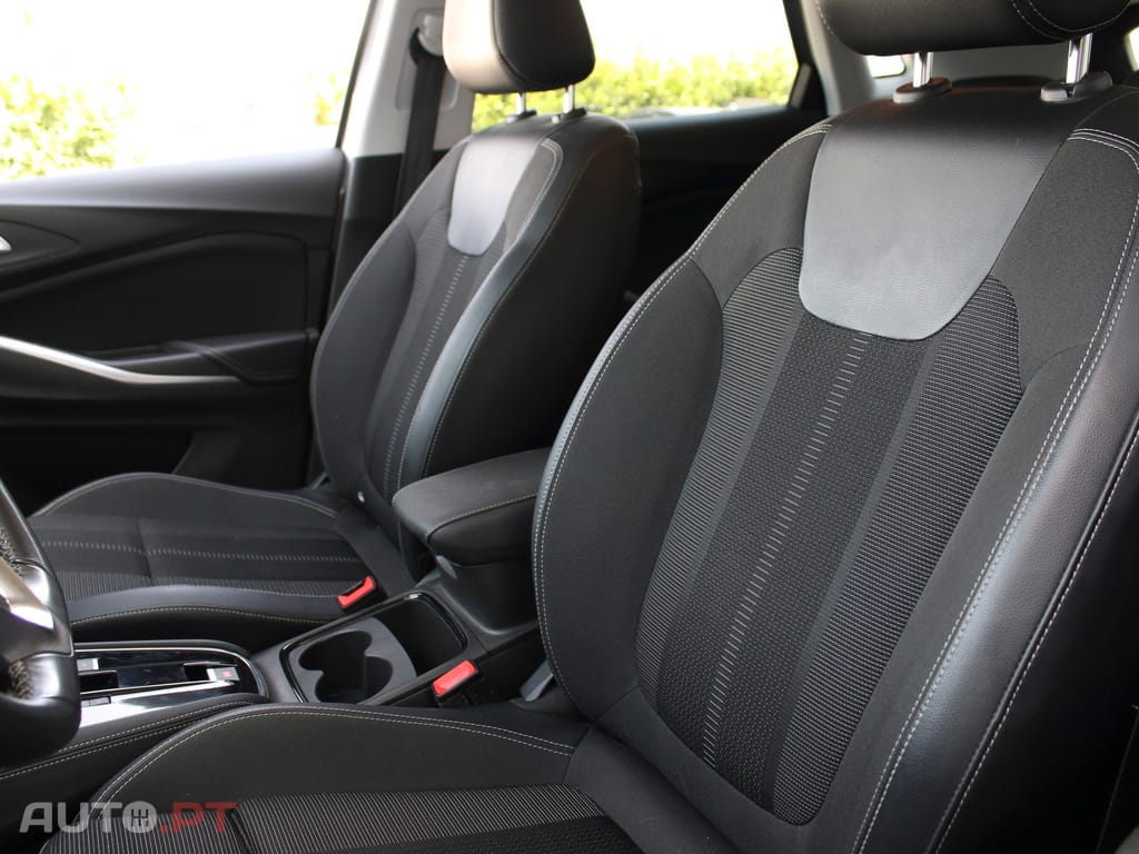 Opel Grandland (X) 1.2 T GS Line AT
