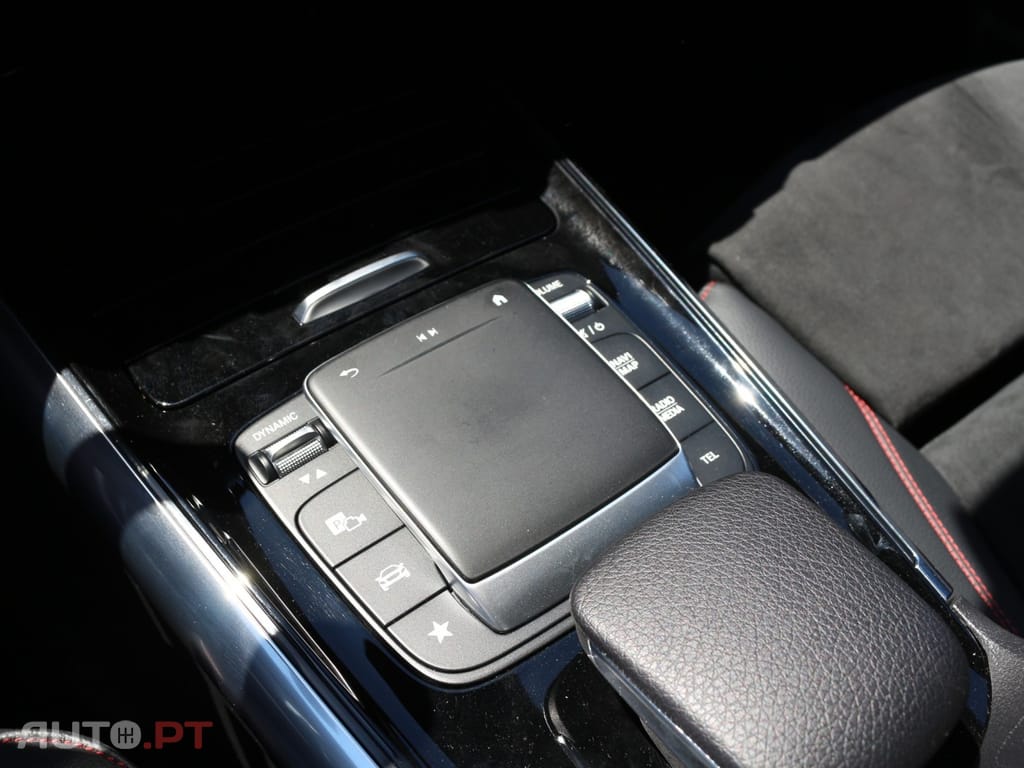 Mercedes-Benz GLA 250 e AMG Line