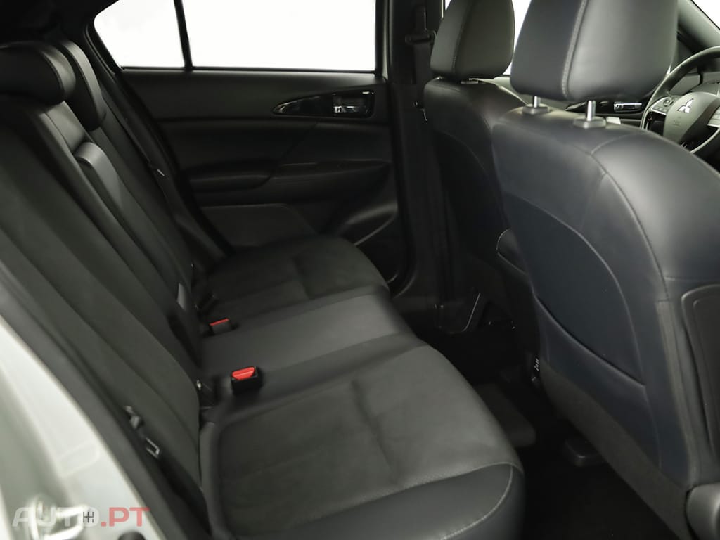 Mitsubishi Eclipse Eclipse Cross 2.4 PHEV eMotion