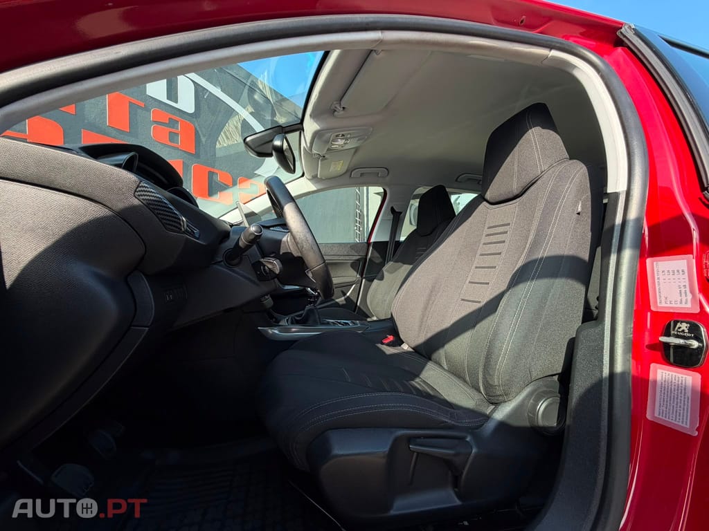 Peugeot 308 1.6 e-HDi Allure J17