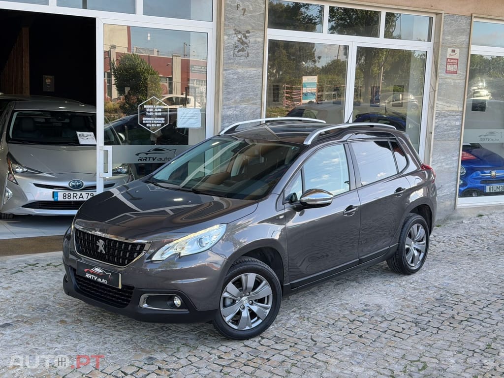 Peugeot 2008 1.2 PureTech Style